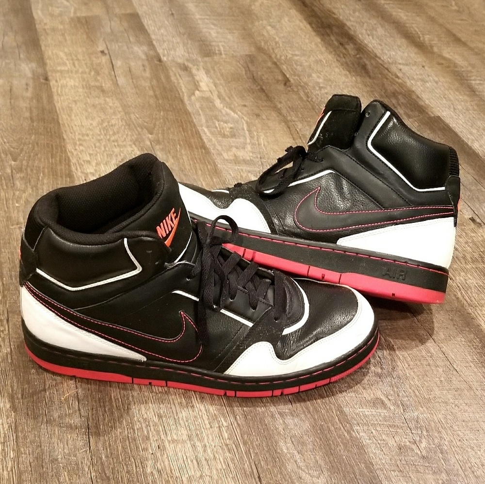 Nike Air Force 1